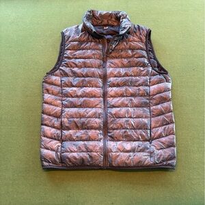 Uniqlo Unisex Ultra Light Down Navy Puffer Vest Large Lightweight Packable Warm